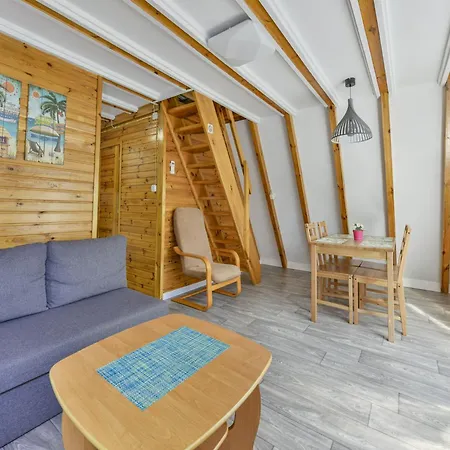 Ferienhaus Wooden House In Ko Obrzeg Near Sandy Beach, Cleaning Included *